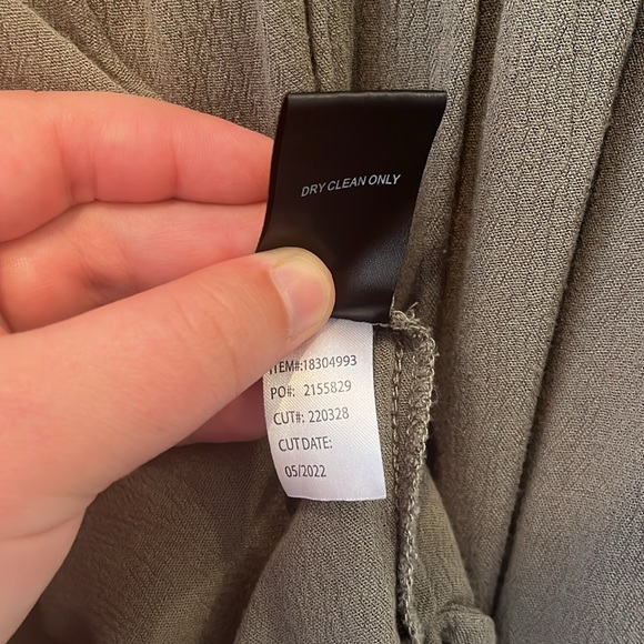 Plus size olive green Torrid off-shoulder blouse - Picture 6 of 7